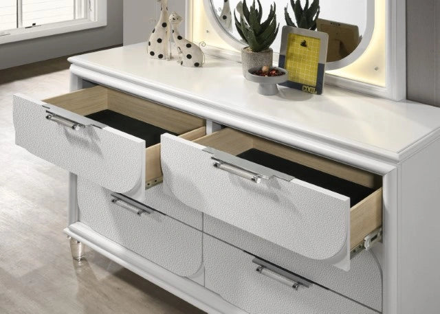 Lareina Dresser